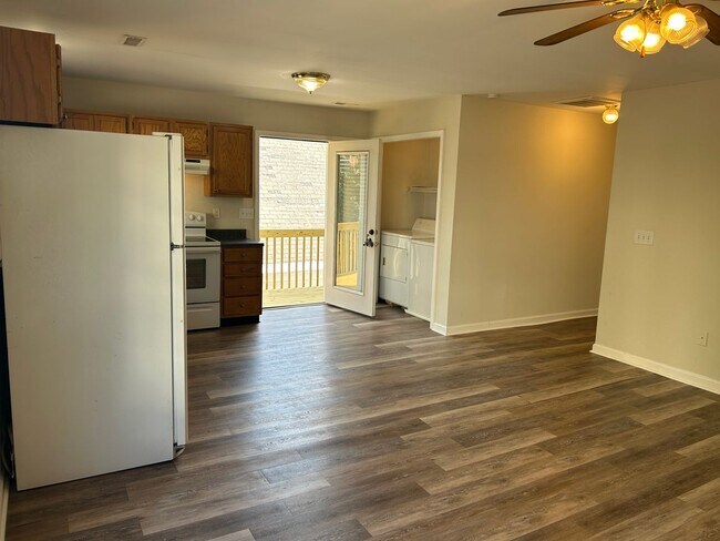Building Photo - 239-2 Lexington Ave – Available August 2026