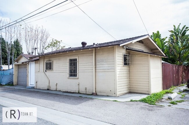 Foto del edificio - La Habra