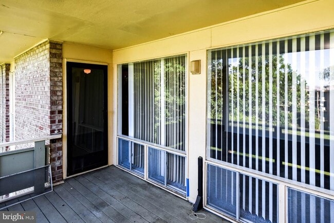 Building Photo - 7174 Donnell Pl