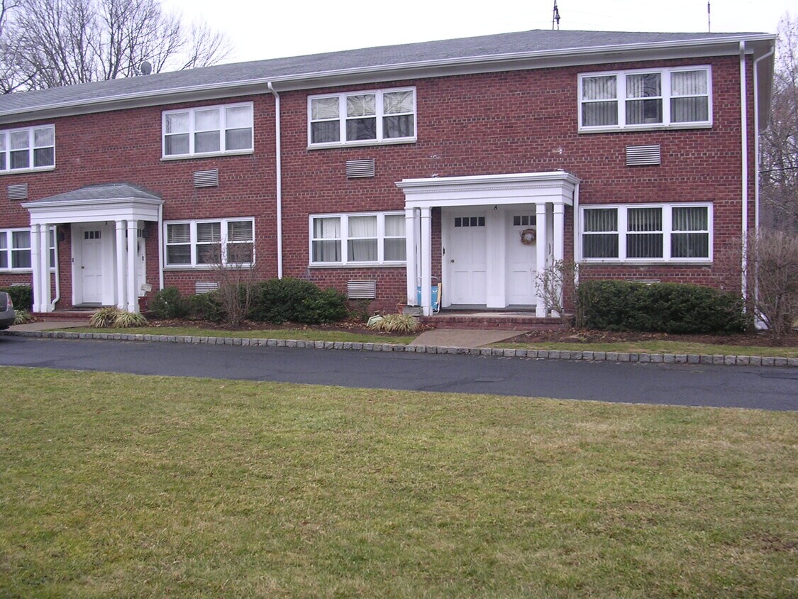 56 Mechanic St Unit D 3, Millburn, NJ 07041 Apartments in Millburn