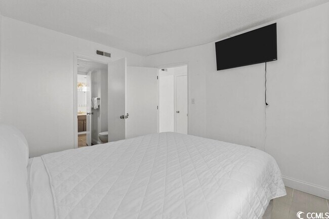 Foto del edificio - 7509 N Ocean Blvd