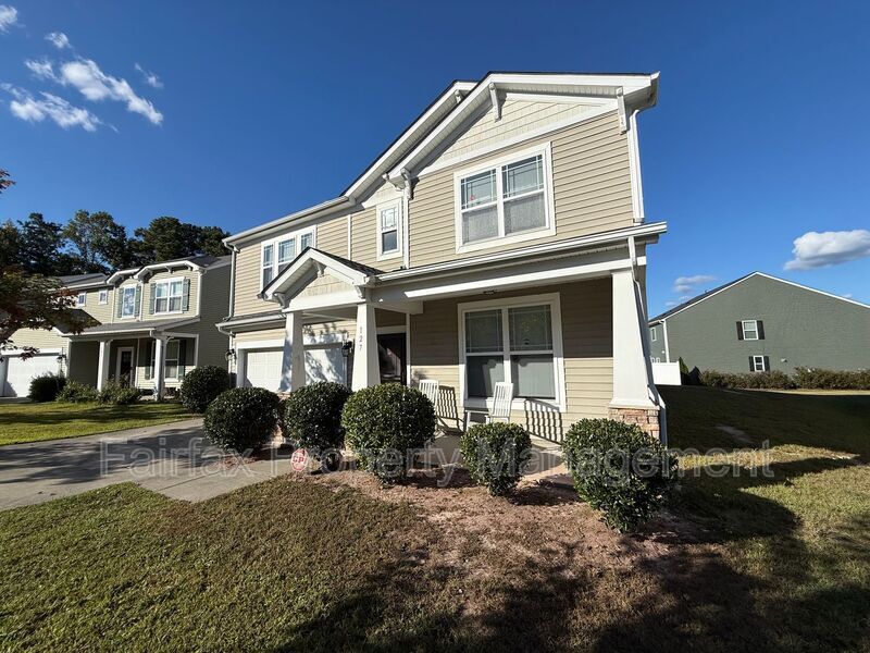 Primary Photo - 127 Rosebud Ln