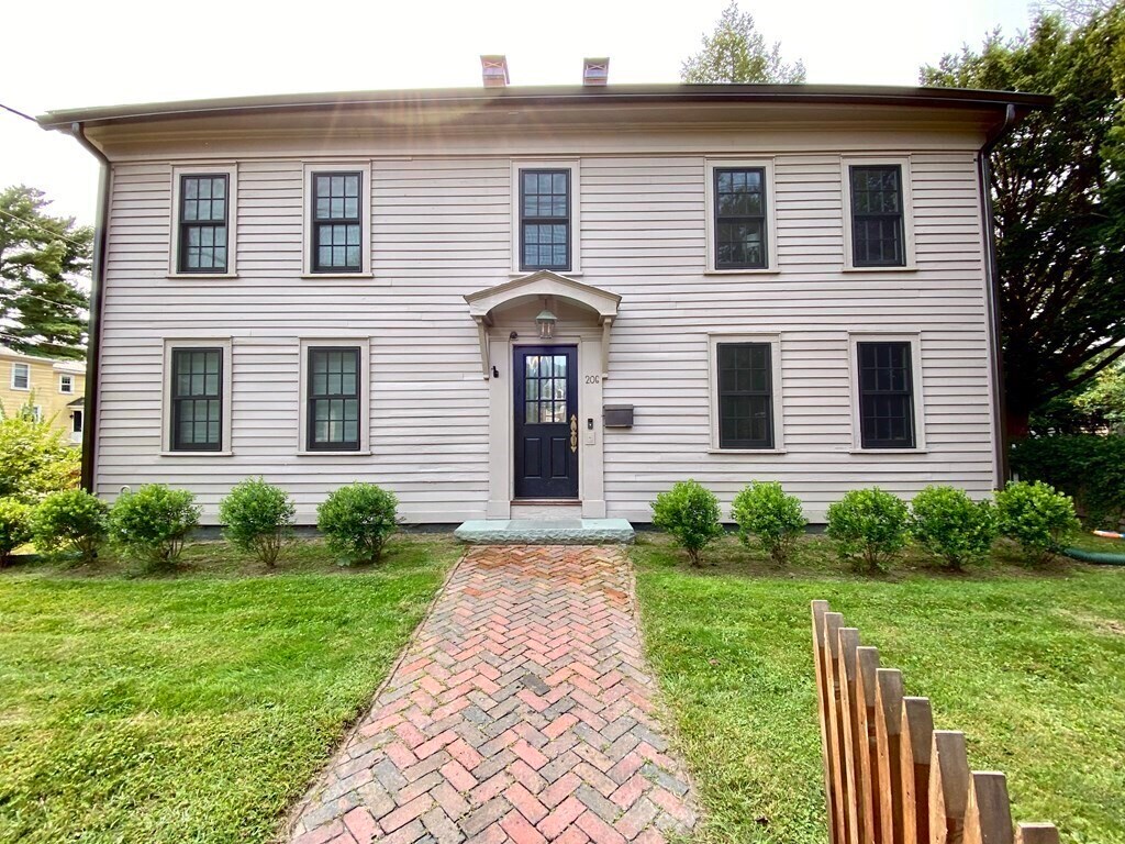 1 Kensington Ave, Northampton, MA 01060 Townhome Rentals in