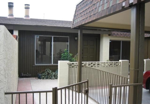 Photo - Remodeled 2/2 patio home for rent in sought-after central Phoenix area.