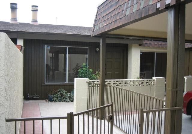Foto del edificio - Remodeled 2/2 patio home for rent in sought-after central Phoenix area.