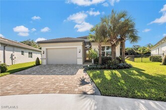 Building Photo - 11453 Jacaranda Dr
