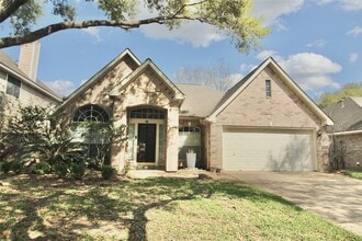 Building Photo - 1107 Woodley Bend