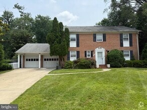 Building Photo - 1409 Kingston Ave