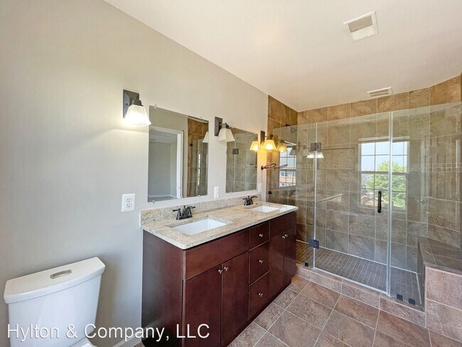 Foto del edificio - 3 br, 2.5 bath House - 15716 Palermo Terrace