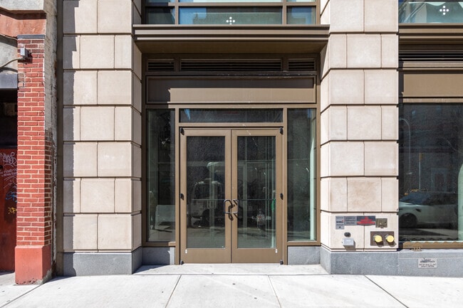 Building Photo - 2255 Broadway
