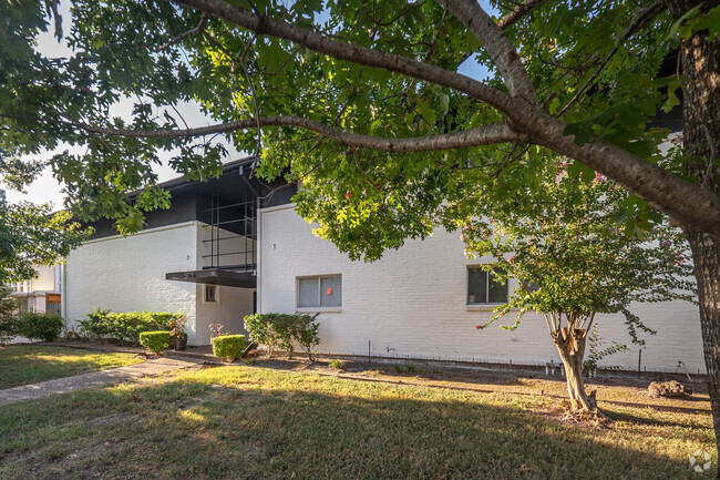 White Brick Facade Complex Exterior - 5123 Del Monte Dr
