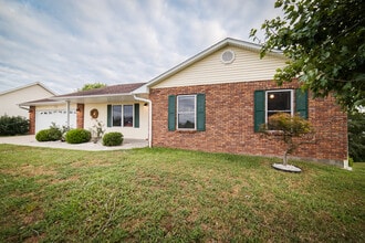 Building Photo - 1801 Ridge Rd