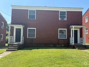 Building Photo - 711 Chestnut Dr