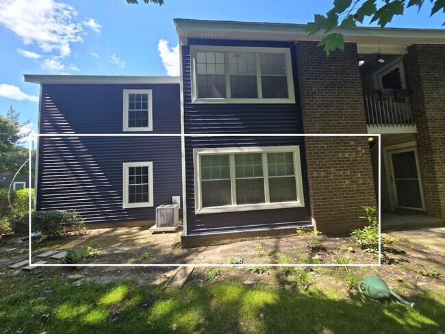 Foto del edificio - Centrally located, freshly painted 2-bedro...