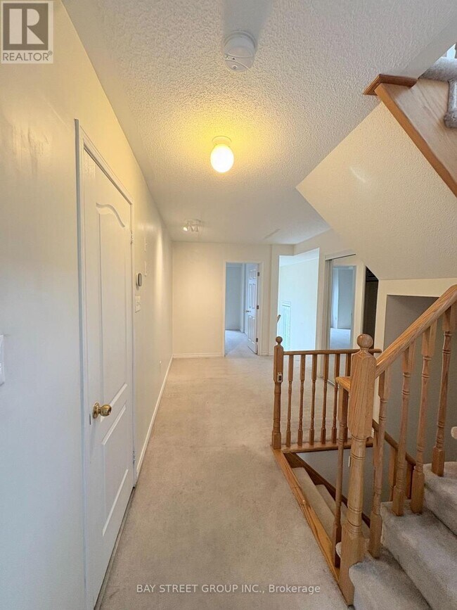 Building Photo - 40 Mantello Dr