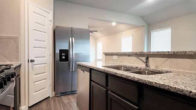Building Photo - 5127 Shelby Katherine Dr