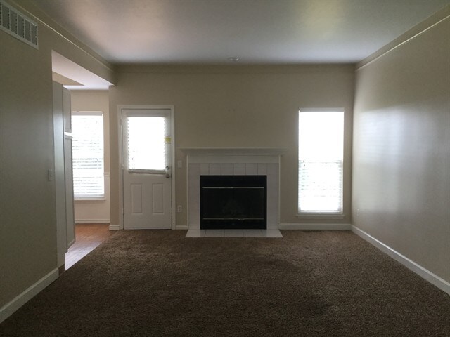 Building Photo - 931 Balsam Wood Ln