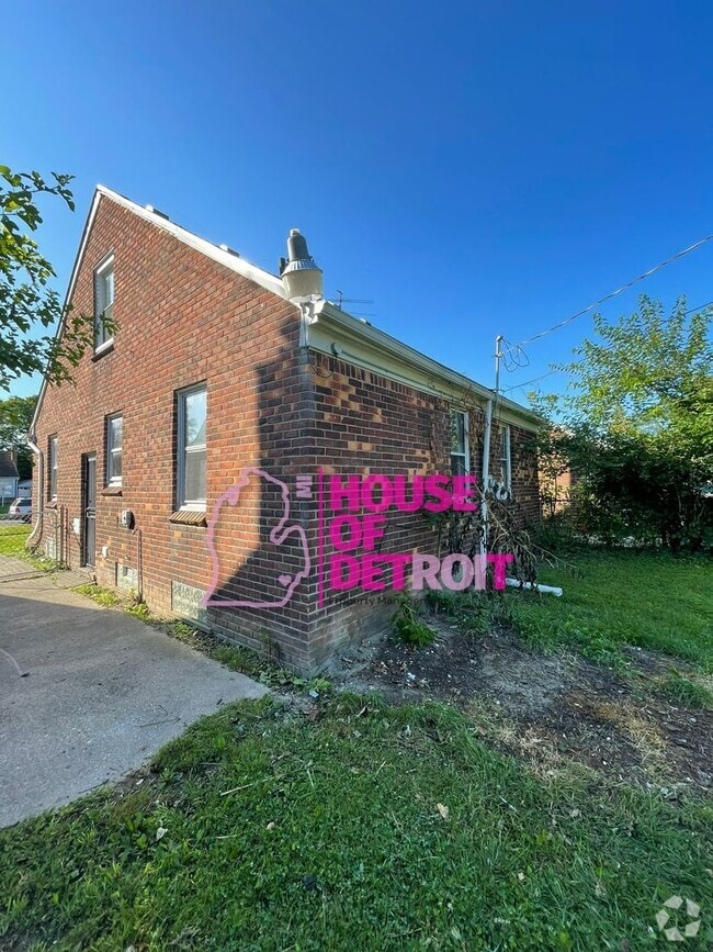 Building Photo - 11817 Beaconsfield St