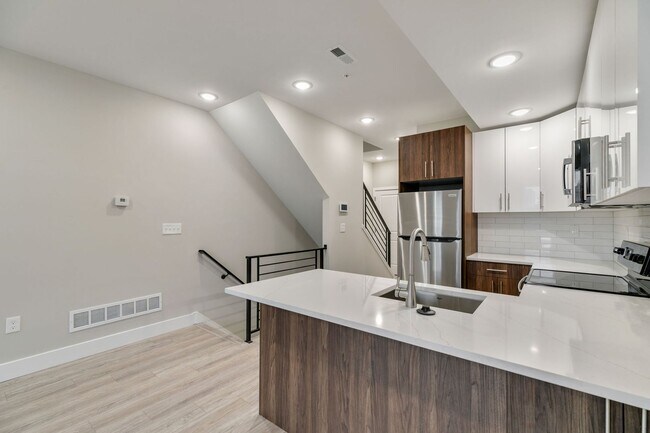 Foto del edificio - 2644 Federal St