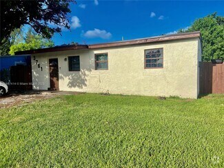Building Photo - 3761 SW 45th Terrace