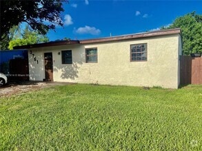 Building Photo - 3761 SW 45th Terrace