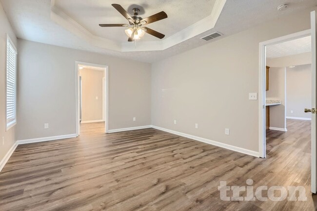 Building Photo - 90 Pebble Ln