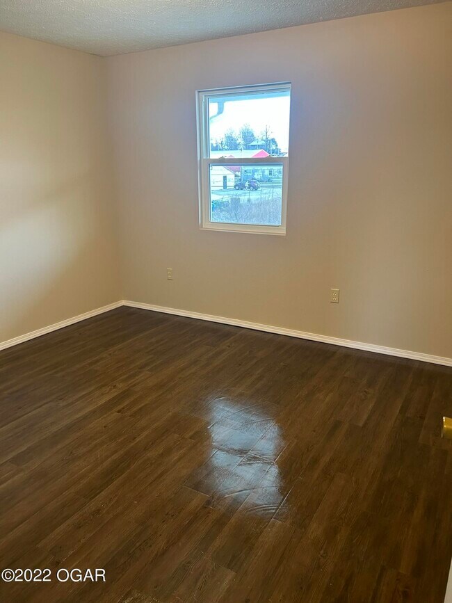 121 Elm St Unit 4, Washburn, MO 65772 Condo for Rent in Washburn, MO