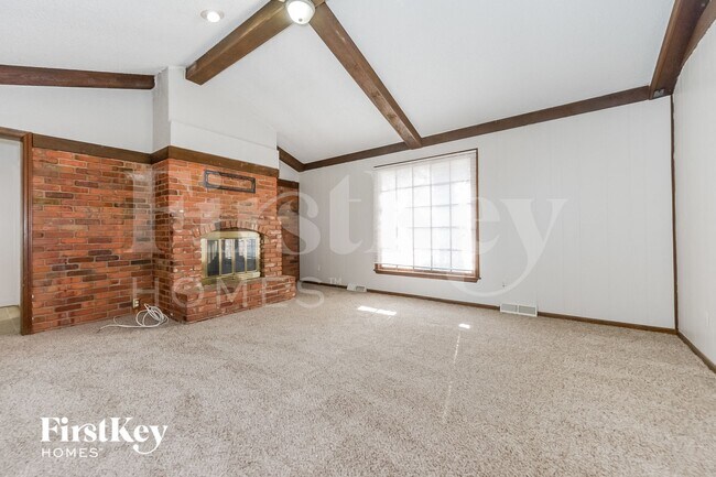 Foto del edificio - 7600 E 70th Terrace