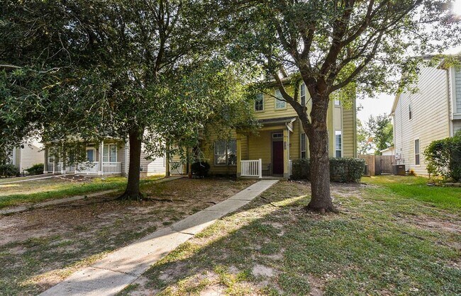 Building Photo - 23722 Pebworth Pl