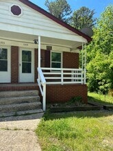 Building Photo - 1105 McArthur Ave