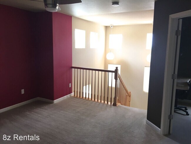 Building Photo - 2 br, 2.5 bath House - 1647 Venice Lane