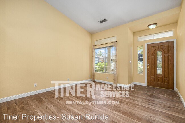 Building Photo - 3 br, 3 bath House - 8400 Shawntel Way