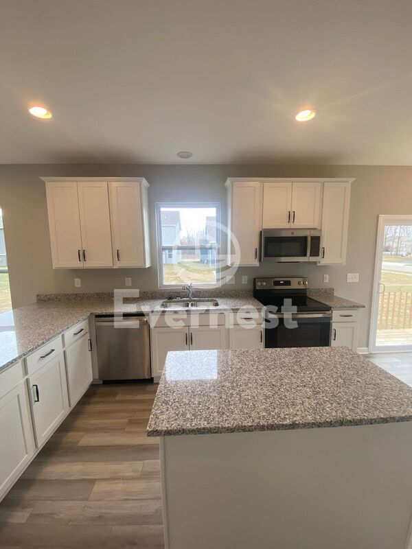 Building Photo - 6234 Callisburg Dr