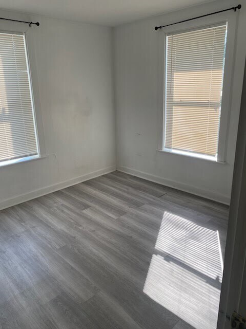 Foto del edificio - 421 S Columbia Dr