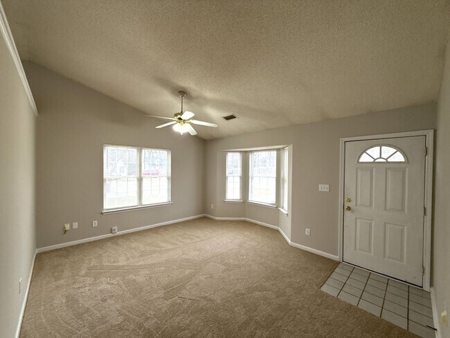 Building Photo - 3214 Atlas Dr