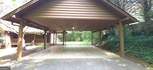 Foto del edificio - 2234 Etowah River Rd