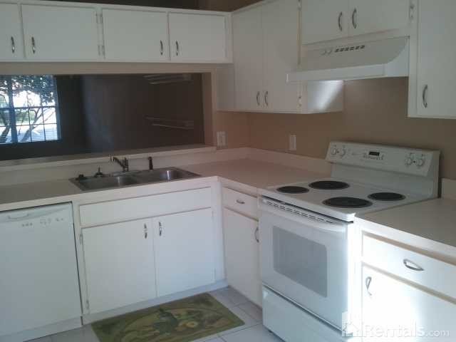 Building Photo - 12415 Berkeley Square Dr