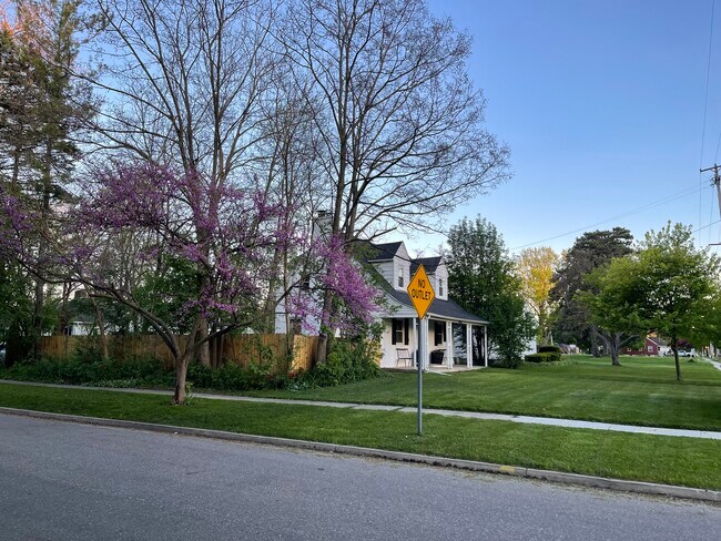 Foto del edificio - 2528 Jefferson Ave