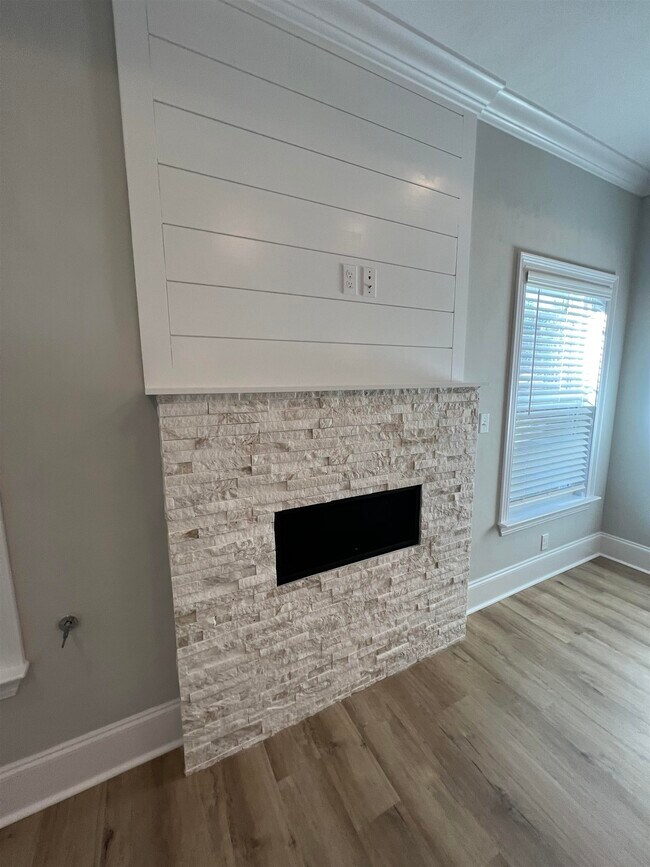 Foto del edificio - 200 Cottage Ct