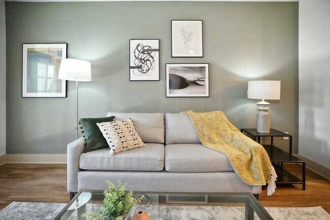 Building Photo - 4700 Colonnade Pl