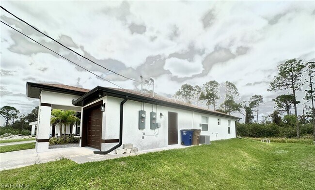 Building Photo - 4720-4722 29th St SW