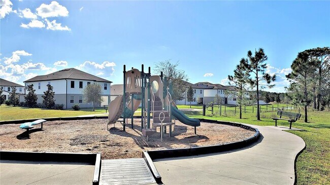 Foto del edificio - 5881 Bar Ranch Rd