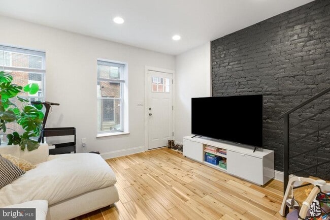 Building Photo - 2322 Wilder St