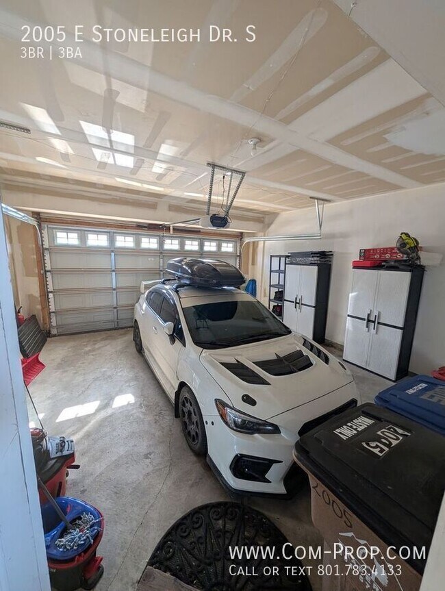 Foto del edificio - 2005 Stoneleigh Dr S