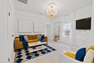 Building Photo - 140B M L King Ave