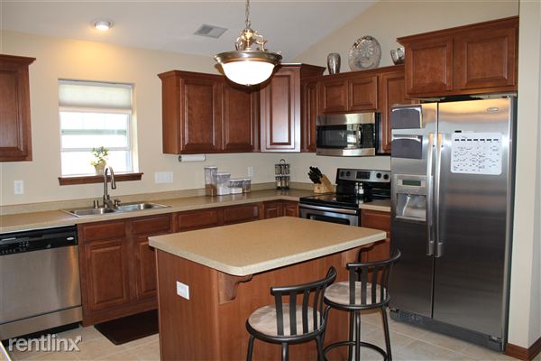 Building Photo - 12136 W Virginia Cir