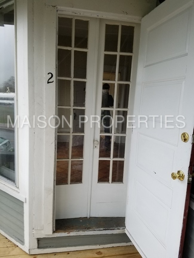 Building Photo - Art District, Large 1 BR, Includes Heat!