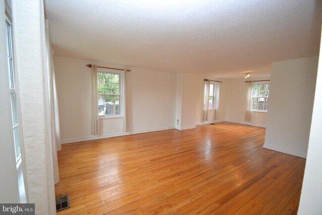 Foto del edificio - 3546 S Utah St