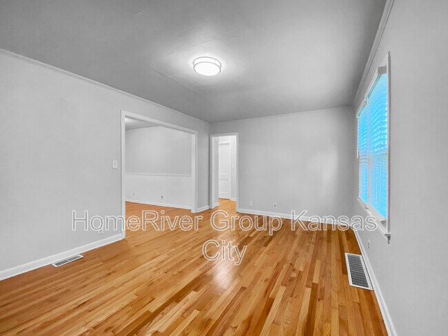 Foto del edificio - 2501 NE 52 St