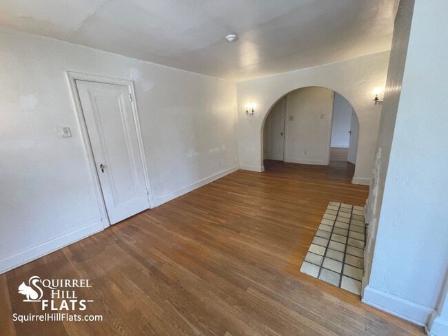 Foto del edificio - 6532 Wilkins Ave